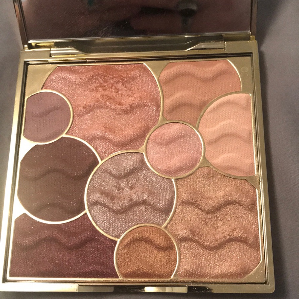 Tarte “Buried Treasure” eyeshadow Palette